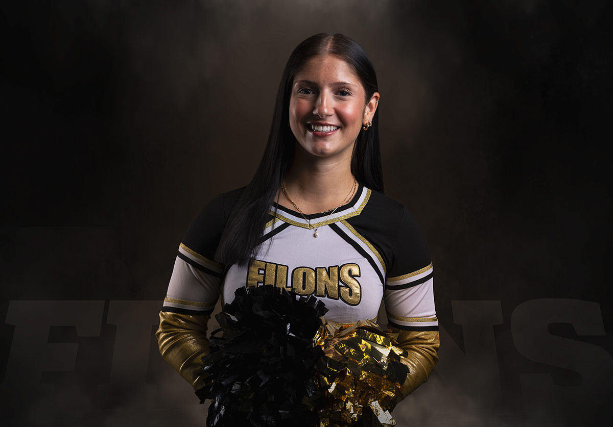 Noémie Grenier Blandon -- Cheerleader