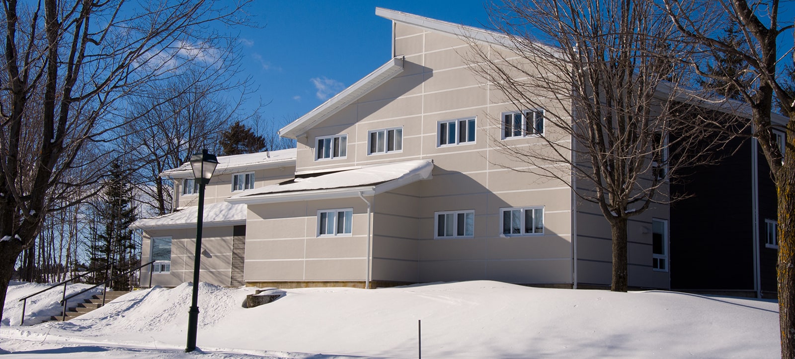 Prise de vue extérieur d'une résidence étudiante.
