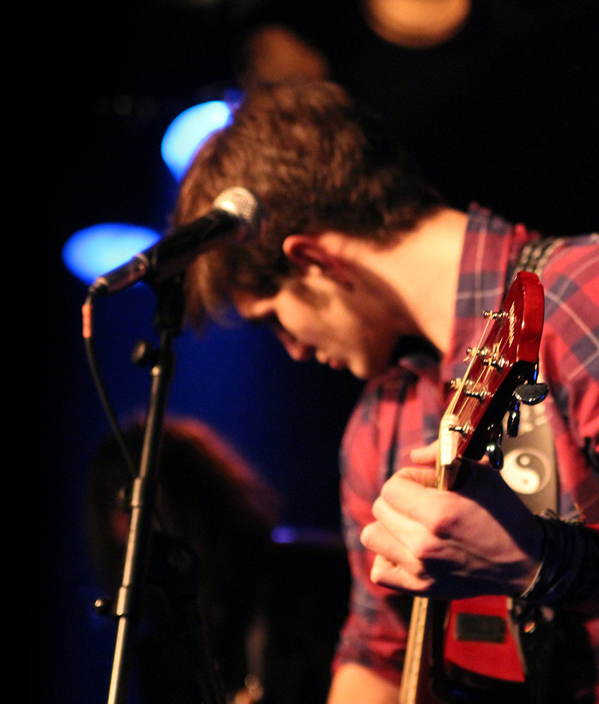 img-musique-etude-guitare-bg