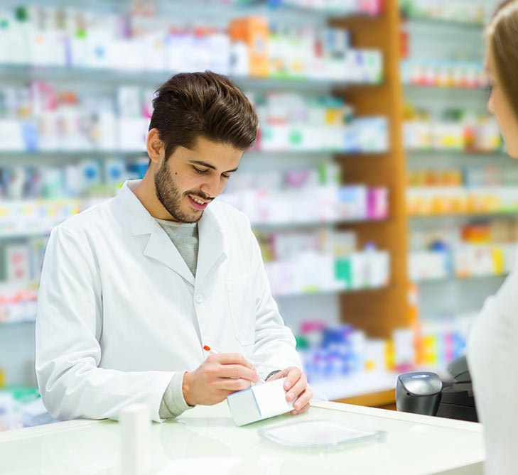 Étudiant techniques de pharmacie